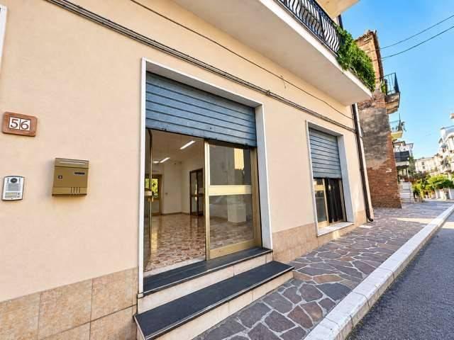 Villa Indipendente in vendita a Villalfonsina