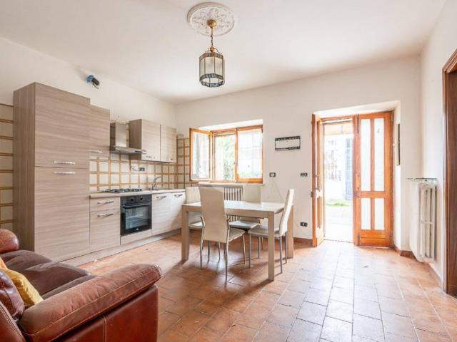 Villa Indipendente in vendita a Unione Montana di Comuni delle Valli di Lanzo, Ceronda e Casternone, Piemonte