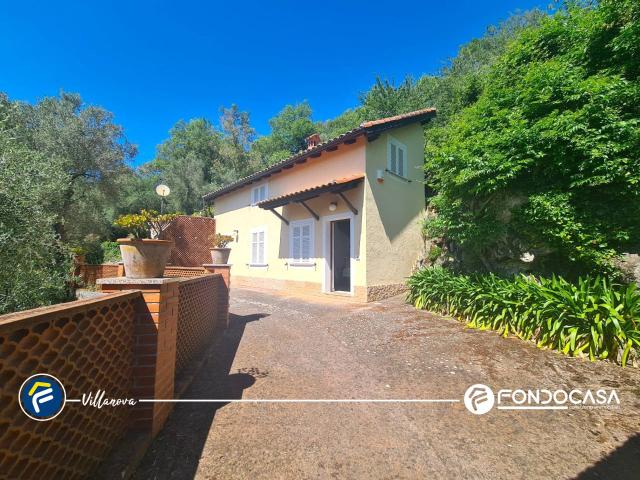 Villa Indipendente in vendita a Villanova D'albenga, Liguria