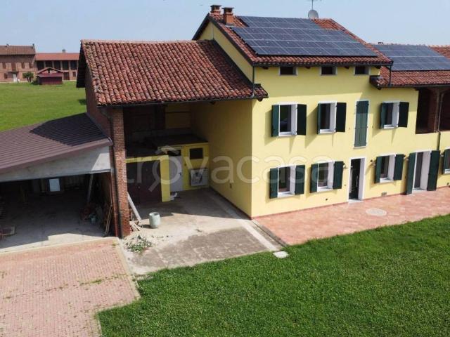 Villa Indipendente in vendita a Stazione, Piemonte
