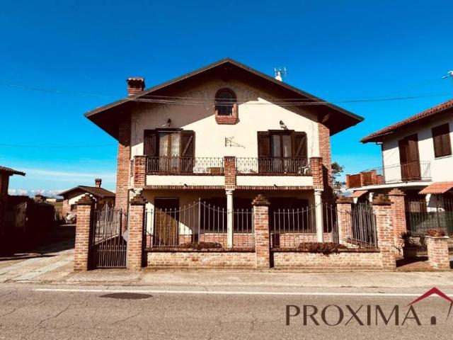 Villa Indipendente in vendita a Piemonte, Asti
