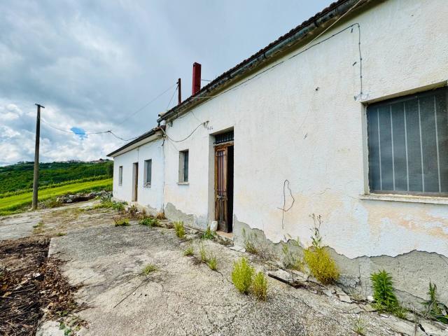 Villa Indipendente in vendita a Villanova Del Battista, Campania