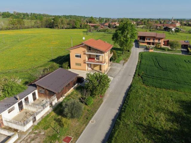 Villa Indipendente in vendita a Piemonte, Cuneo
