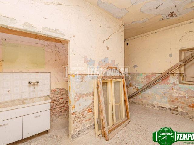Villa Indipendente in vendita a Villanterio, Lombardia