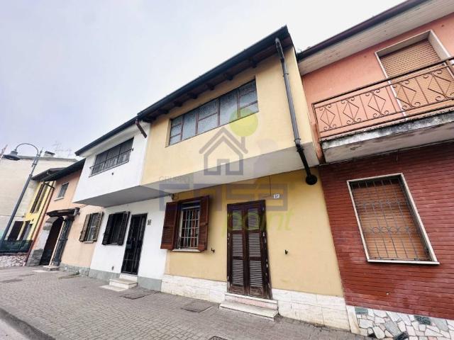 Villa Indipendente in vendita a Villanterio, Lombardia