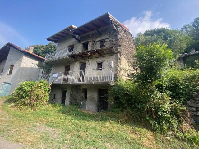 Villa Indipendente in vendita a Droglia, Piemonte