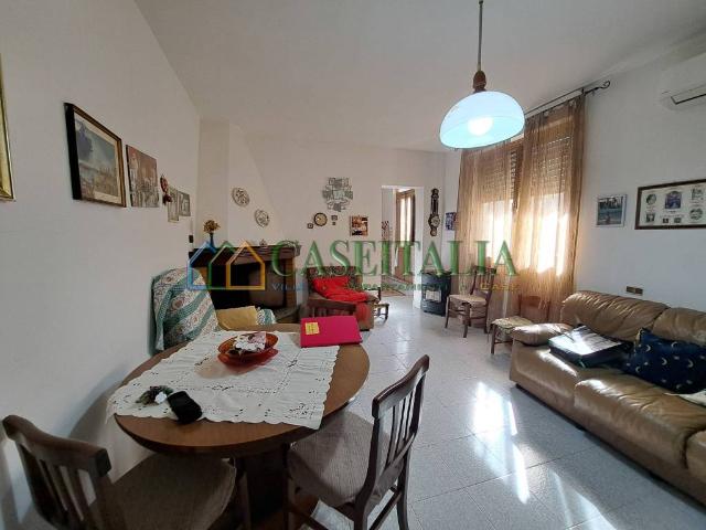 Villa Indipendente in vendita a Villaurbana, Sardigna/Sardegna