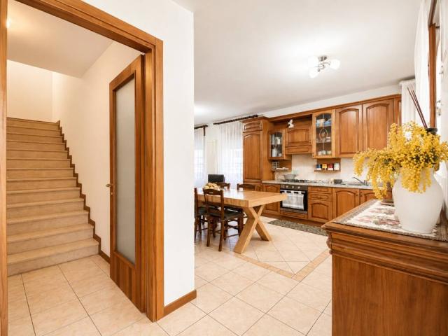 Villa Indipendente in vendita a Villaverla, Veneto