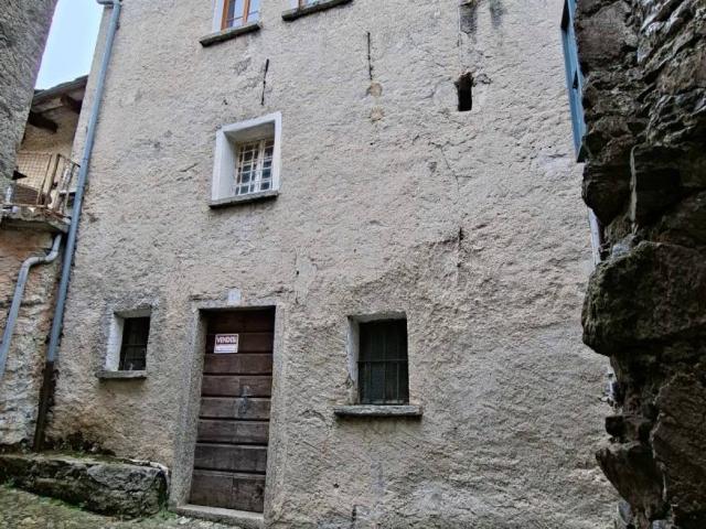 Villa Indipendente in vendita a Piemonte, Verbano-cusio-ossola