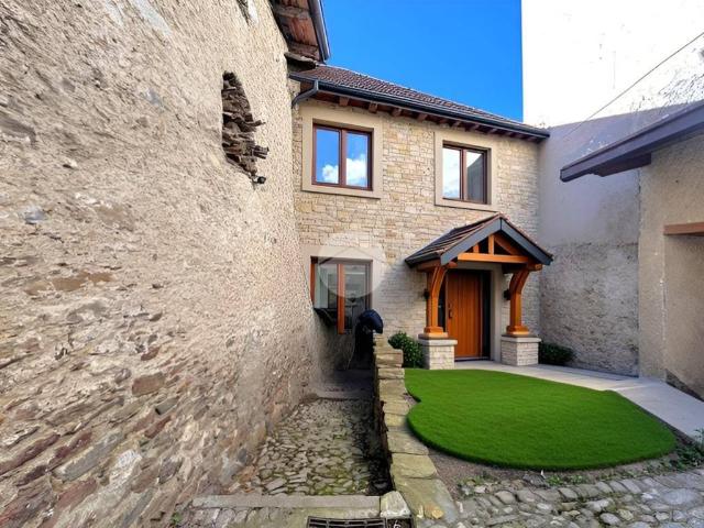 Villa Indipendente in vendita a Comunità montana della valle Camonica, Vione