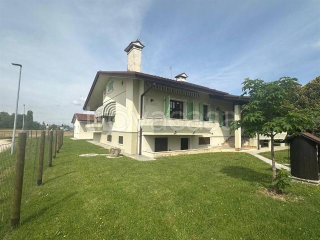 Villa Indipendente in vendita a Pasiano Di Pordenone, Friuli-Venezia Giulia