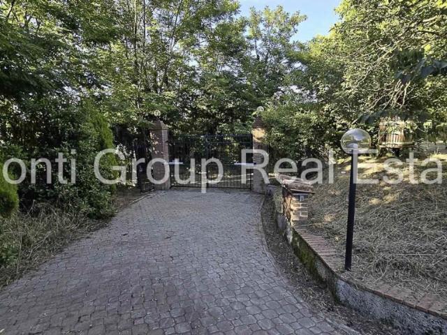Villa Indipendente in vendita a Piemonte, Alessandria