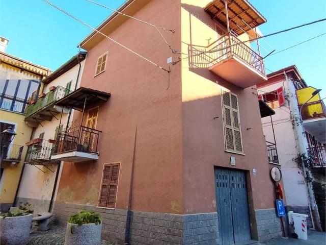 Villa Indipendente in vendita a Piemonte, Alessandria