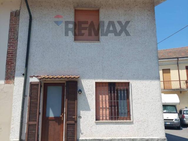 Villa Indipendente in vendita a Vistarino, Lombardia