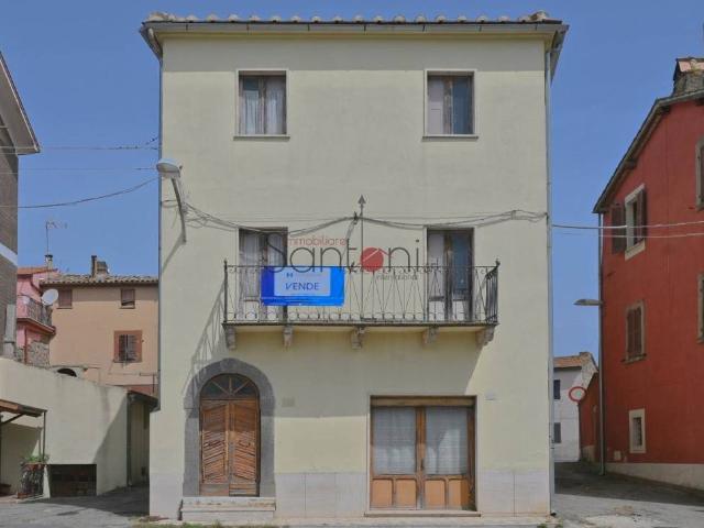 Villa Indipendente in vendita a Viterbo, Lazio