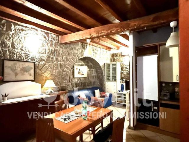 Villa Indipendente in vendita a Viterbo, Lazio