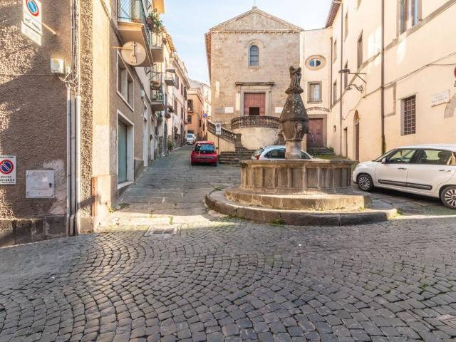 Villa Indipendente in vendita a Viterbo, Lazio
