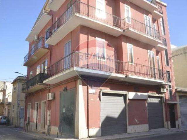 Villa Indipendente in vendita a Vittoria, Sicilia