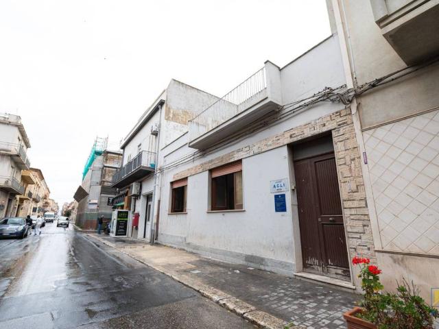Villa Indipendente in vendita a Vittoria, Sicilia