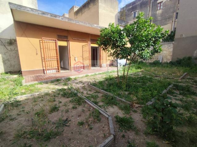 Villa Indipendente in vendita a Vittoria, Sicilia