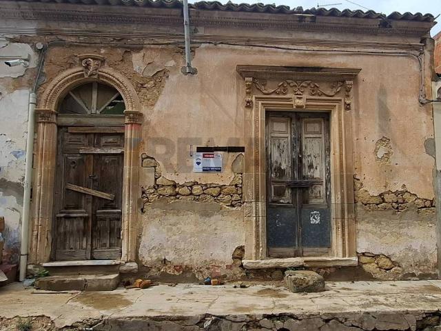 Villa Indipendente in vendita a Vittoria, Sicilia