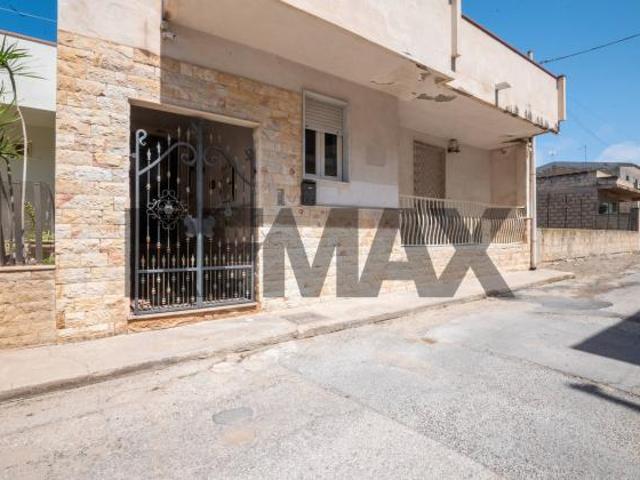 Villa Indipendente in vendita a Vittoria, Ragusa