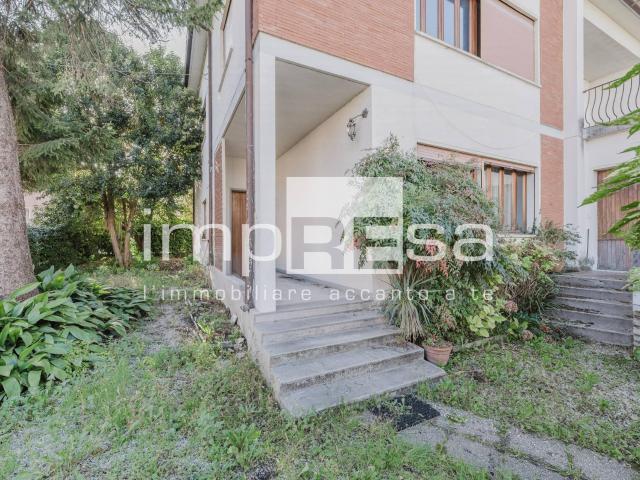 Villa Indipendente in vendita a Cèneda, Vittorio Veneto