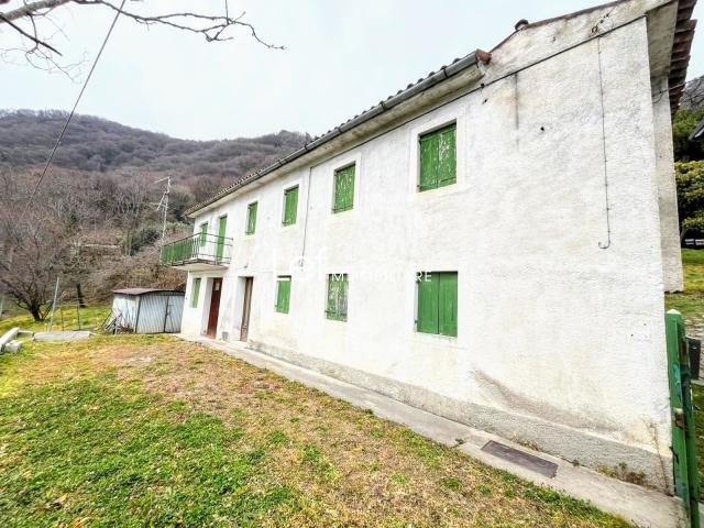 Villa Indipendente in vendita a Vittorio Veneto, Veneto
