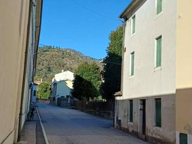 Villa Indipendente in vendita a Cèneda, Vittorio Veneto