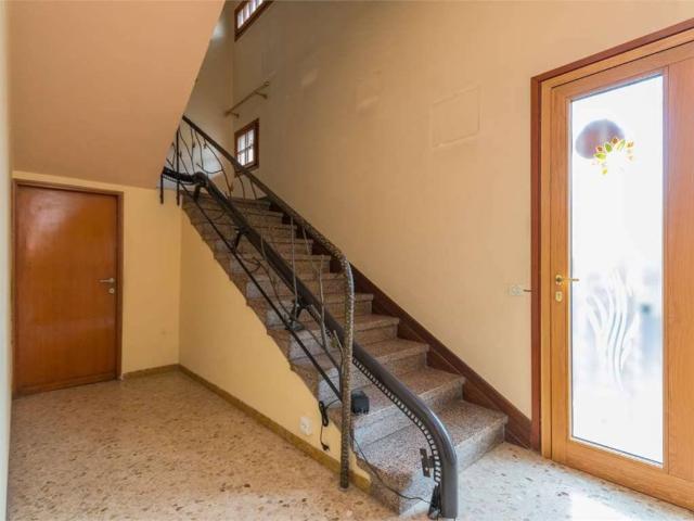 Villa Indipendente in vendita a Vittorio Veneto, Veneto