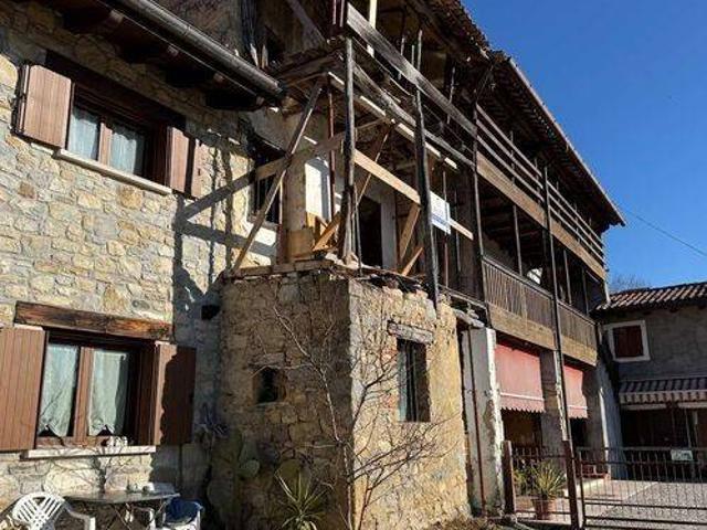 Villa Indipendente in vendita a Vittorio Veneto, Veneto