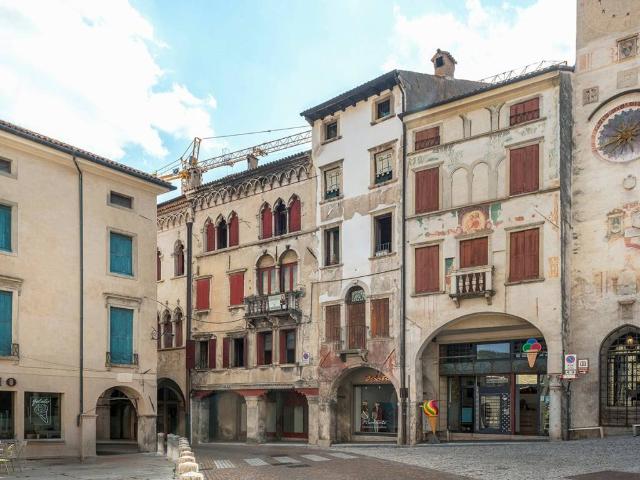 Villa Indipendente in vendita a Serravalle, Vittorio Veneto