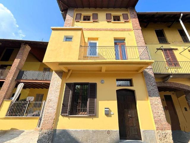 Villa Indipendente in vendita a Vittuone, Lombardia