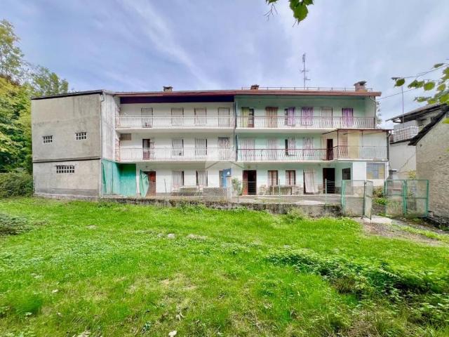 Villa Indipendente in vendita a Chiaberge, Viù