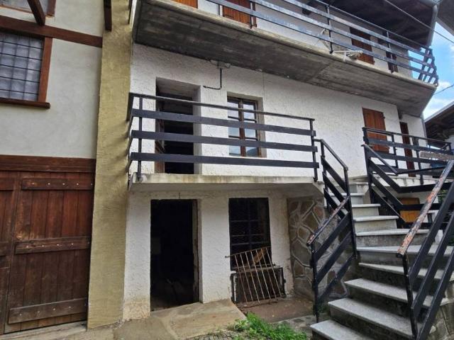 Villa Indipendente in vendita a Col San Giovanni, Viù