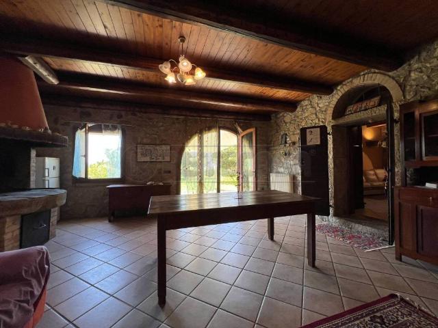 Villa Indipendente in vendita a Rovolon, Vo