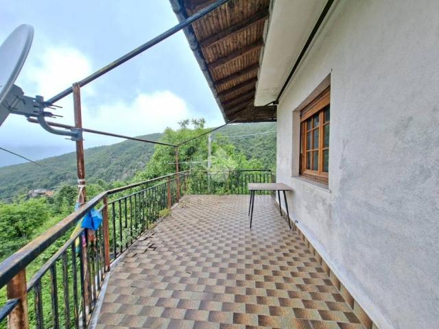 Villa Indipendente in vendita a Vobbia, Liguria