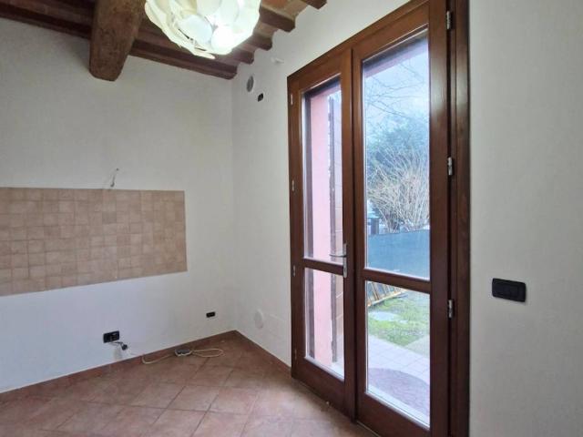 Villa Indipendente in vendita a Voghiera, Reggio Emilia