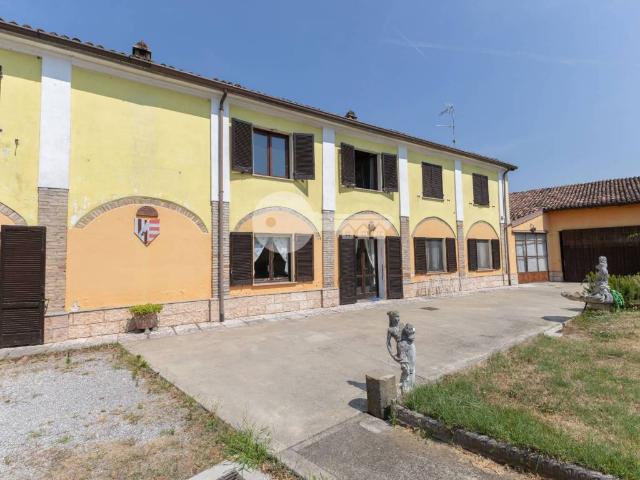 Villa Indipendente in vendita a Volongo, Lombardia