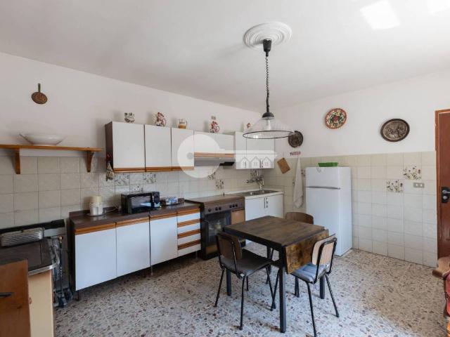 Villa Indipendente in vendita a Volongo, Lombardia