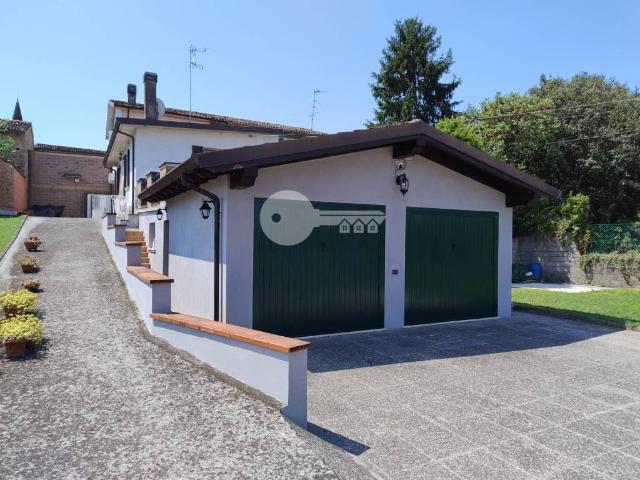 Villa Indipendente in vendita a Volongo, Lombardia