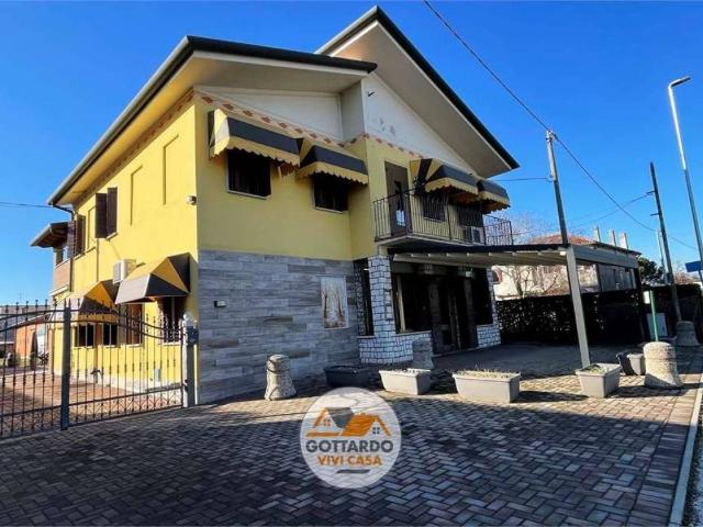 Villa Indipendente in vendita a Volpago Del Montello, Veneto