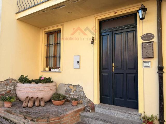 Villa Indipendente in vendita a Piemonte, Alessandria