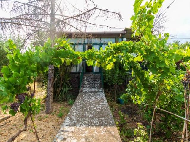Villa Indipendente in vendita a Zafferana Etnea, Sicilia