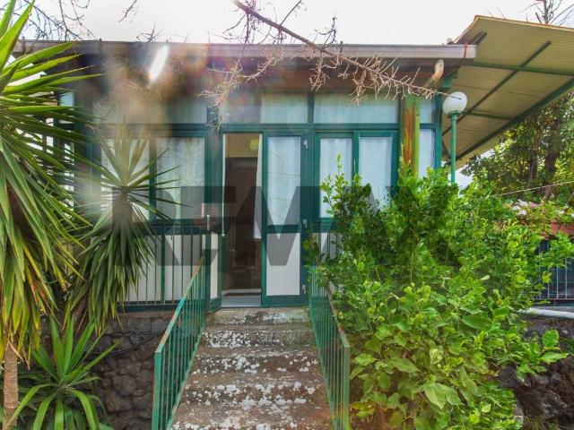 Villa Indipendente in vendita a Zafferana Etnea, Sicilia