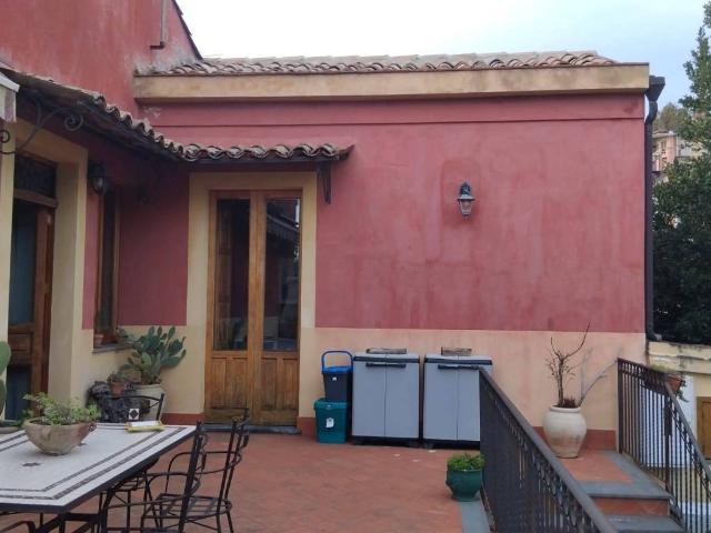 Villa Indipendente in vendita a Zafferana Etnea, Sicilia