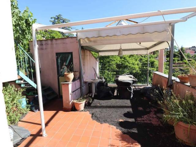Villa Indipendente in vendita a Zafferana Etnea, Sicilia