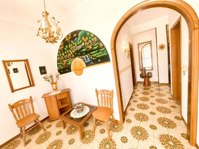 Villa Indipendente in vendita a Zafferana Etnea, Sicilia