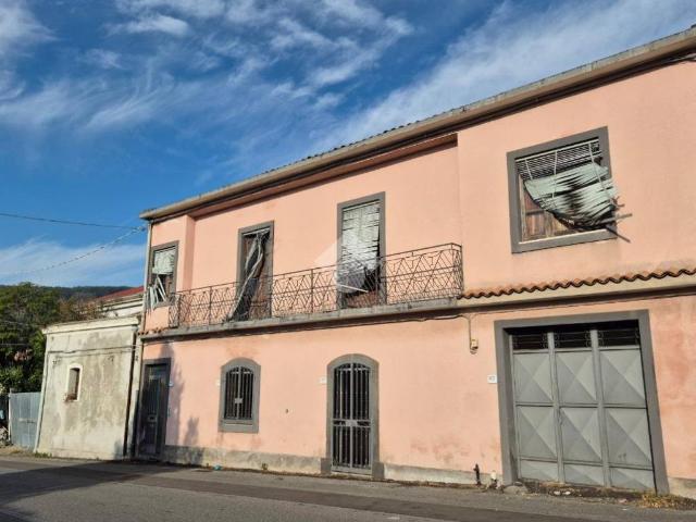 Villa Indipendente in vendita a Zafferana Etnea, Sicilia