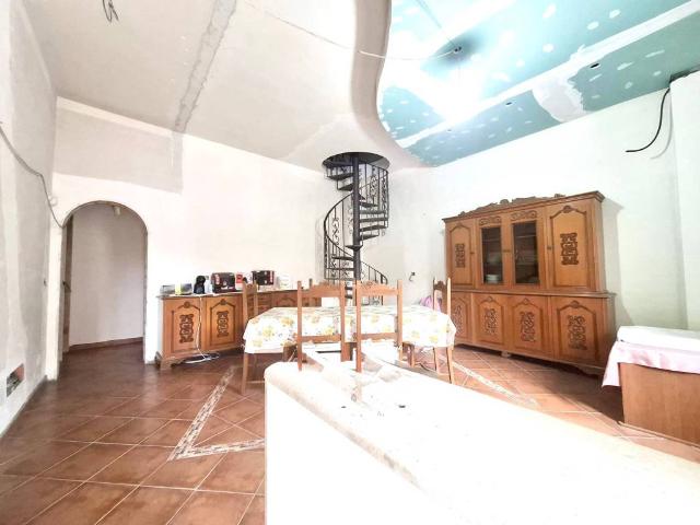 Villa Indipendente in vendita a Zafferana Etnea, Sicilia